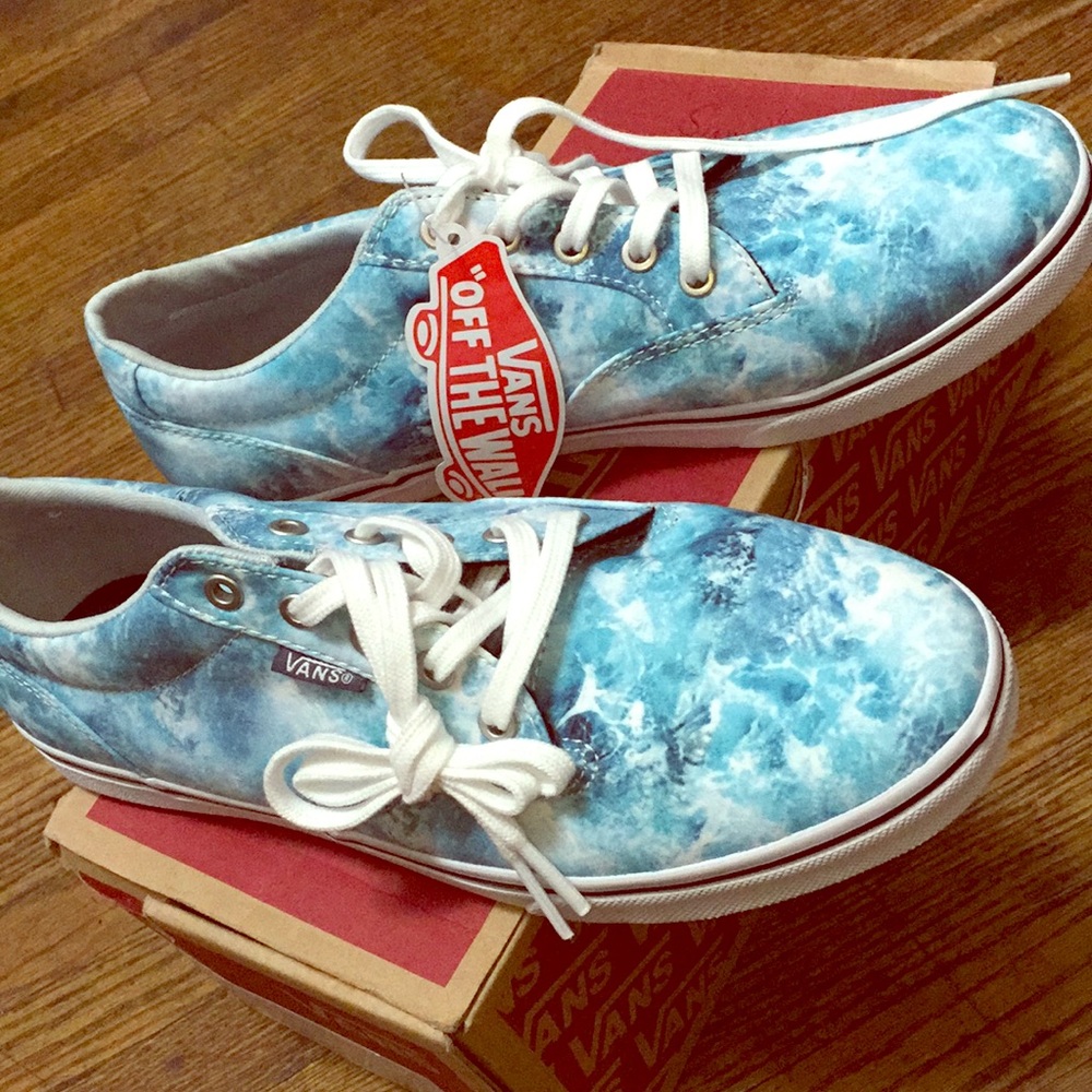 BRAND NEW Vans (ocean blue)